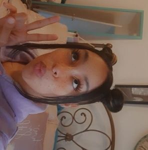 Meet your Posher, Amber